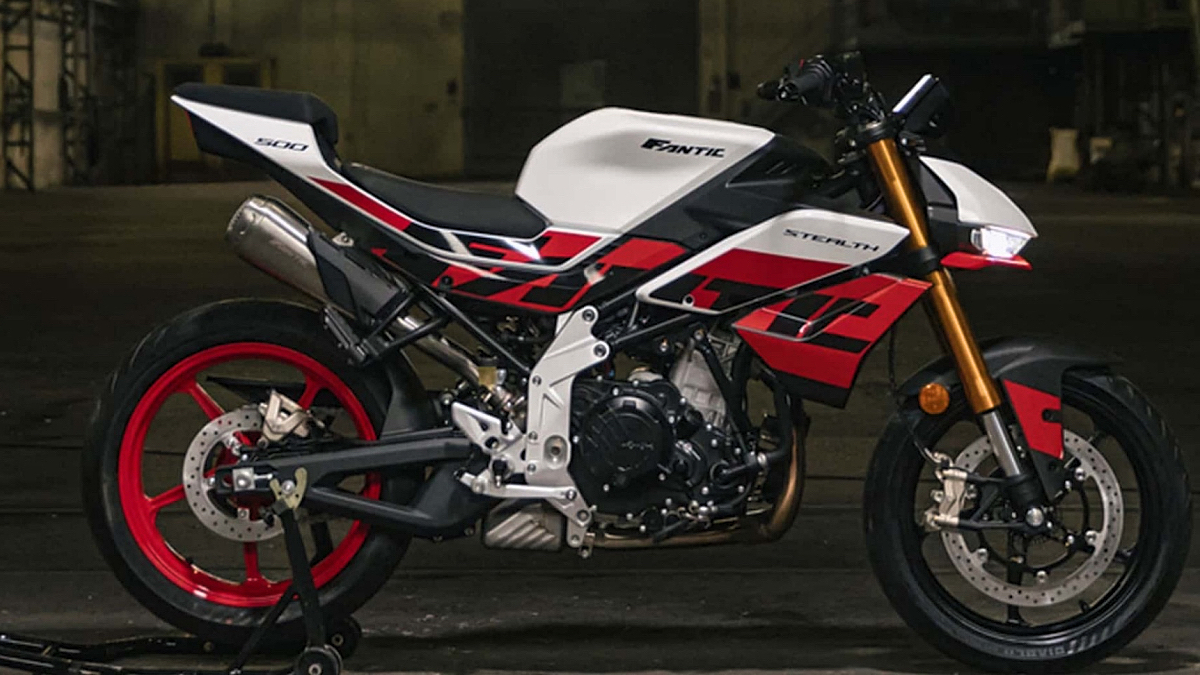Η Fantic Stealth 500 είναι μια καθαρόαιμη street για την άσφαλτο