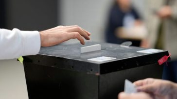 Προεδρικές εκλογές στην Κόστα Ρίκα: Καθαρό προβάδισμα της υποψήφιας της Δεξιάς