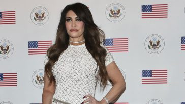 Κίμπερλι Γκίλφοϊλ: «Ο Πρόεδρος πρόκειται να επισκεφθεί τη χώρα» – Τι αποκάλυψε για την Melania Trump;