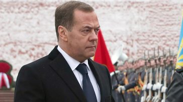 Μεντβέντεφ: «Θα κάνουμε χρήση πυρηνικών εάν διακυβεύεται το μέλλον της Ρωσίας»