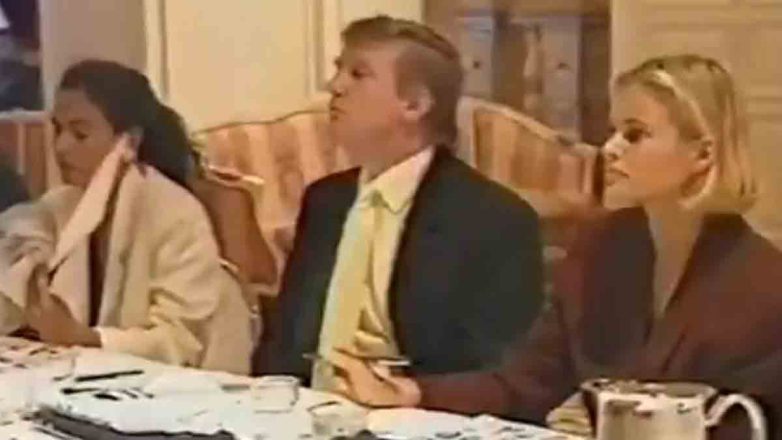 O Τραμπ ήταν κριτής σε διαγωνισμό ανήλικων μοντέλων το 1991