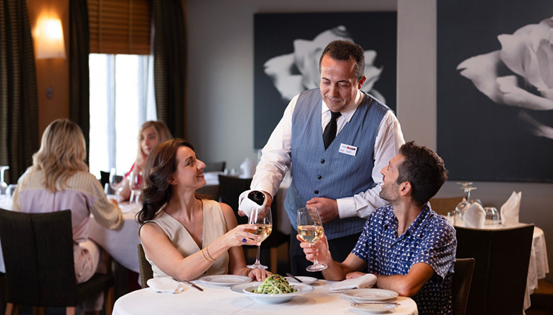 Superfast Ferries lansează oferta Early Booking cu reducere de 20% pentru călătorii în Italia până la sfârșitul anului 2026