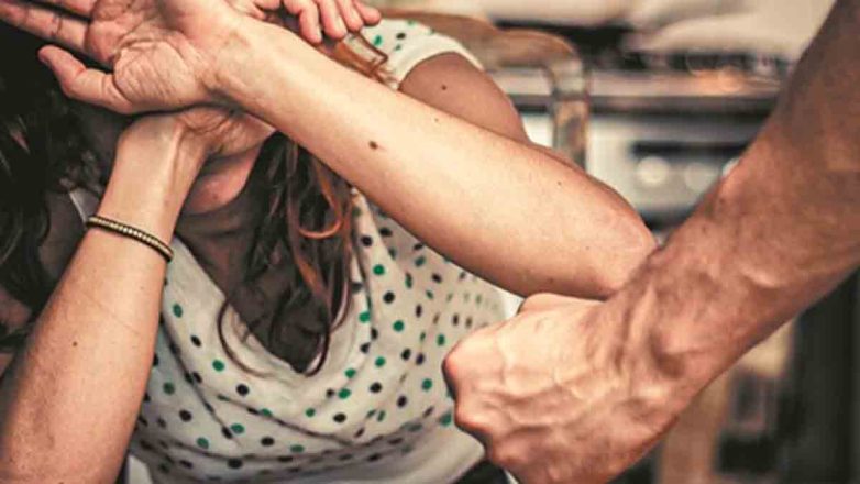 «Την αγαπώ»: Στη φυλακή ο 24χρονος που ξυλοκόπησε την έγκυο σύζυγό του «Την αγαπώ»: Στη φυλακή ο 24χρονος που ξυλοκόπησε την έγκυο σύζυγό του