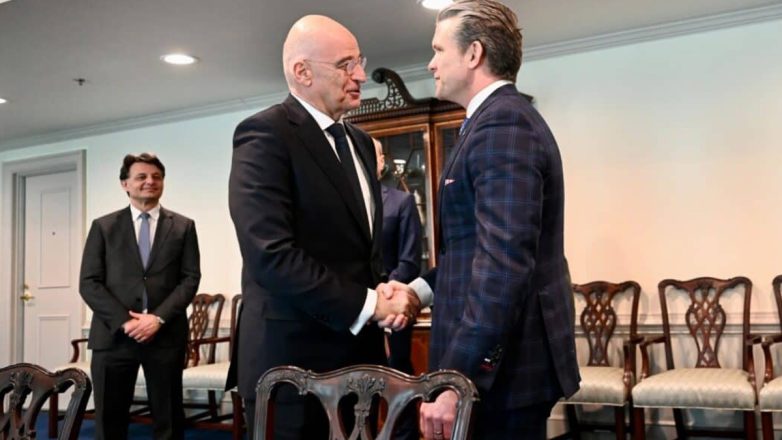 Συνάντηση Δένδια – Χέγκσεθ στο Πεντάγωνο Συνάντηση Δένδια – Χέγκσεθ στο Πεντάγωνο