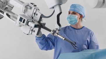Ουρολογία: Ρομποτική χειρουργική μιας οπής αποκλειστικά στο Metropolitan Hospital