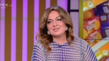 Σοφία Μουτίδου για Σταματίνα Τσιμτσιλή: «Ντροπή να μη διαχωρίζεις τη θέση σου όταν ξεφτιλίζουν μια γυναίκα δίπλα σου»