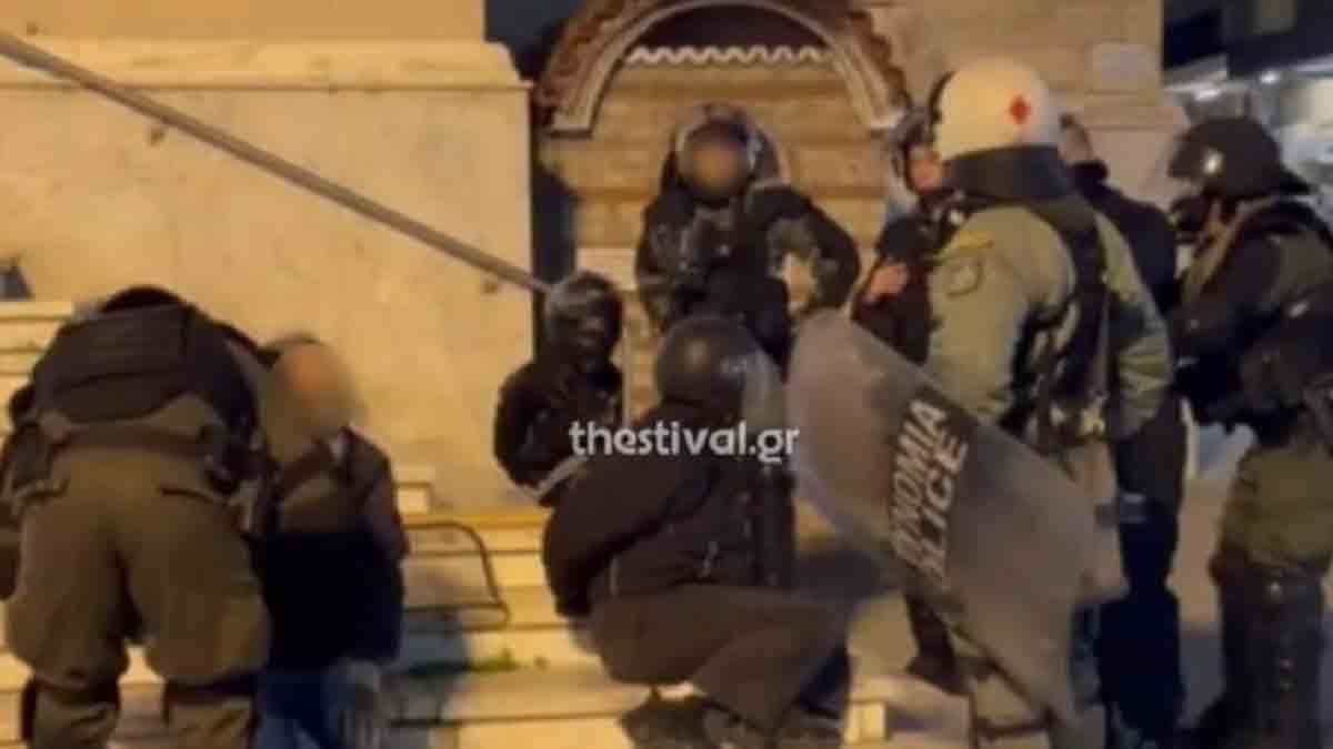 Θεσσαλονίκη: Ελεύθεροι οι 4 συλληφθέντες μετά από πορεία και ένταση