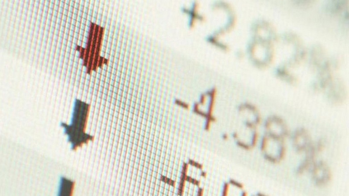 Υποχώρησε κάτω από το 4% το άνοιγμα της ψαλίδας μεταξύ επιτοκίων καταθέσεων – χορηγήσεων