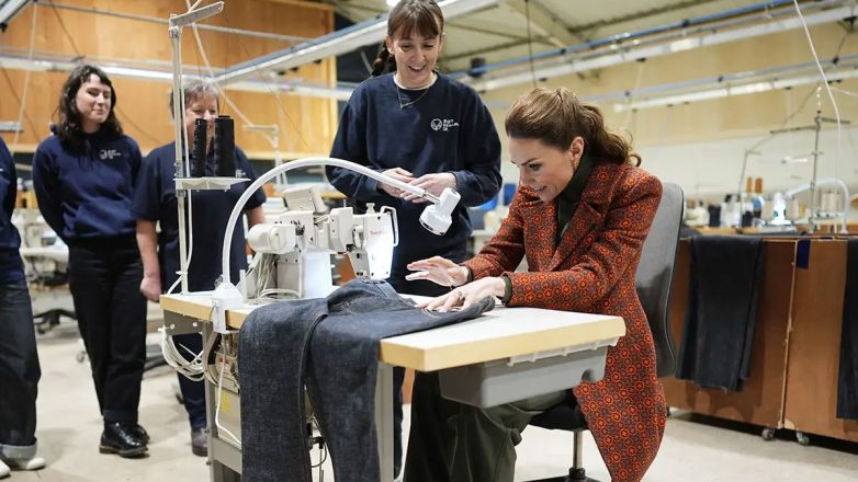 Kate Middleton: Έραψε η ίδια τζιν για τον Πρίγκιπα William σε εργοστάσιο της Ουαλίας