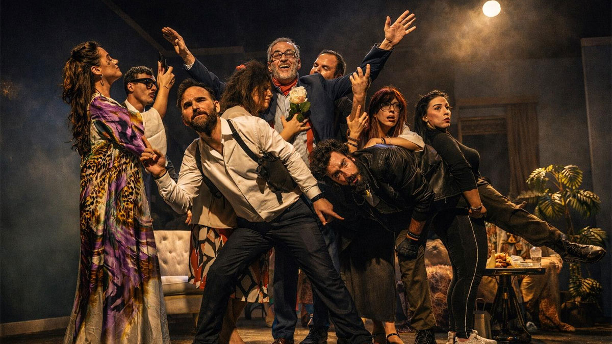 «Ο Ημιυπαίθριος» μια παράσταση του Γιώργου Αλκαίου στο Θέατρο Coronet