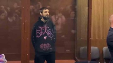 Ρωσία: Kωμικός καταδικάστηκε σε φυλάκιση για ένα αστείο