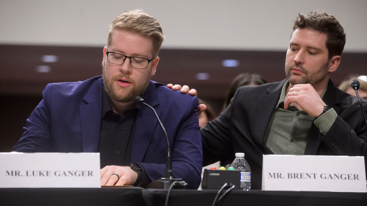 «Τίποτα δεν άλλαξε στη Μινεάπολη μετά τον θάνατο της Ρενέ Γκουντ», είπαν τα αδέλφια της στο Κογκρέσο