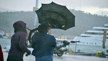 Καιρός: Έκτακτο δελτίο επιδείνωσης από την ΕΜΥ για καταρρακτώδεις βροχές – Ισχυροί άνεμοι και χαλάζι