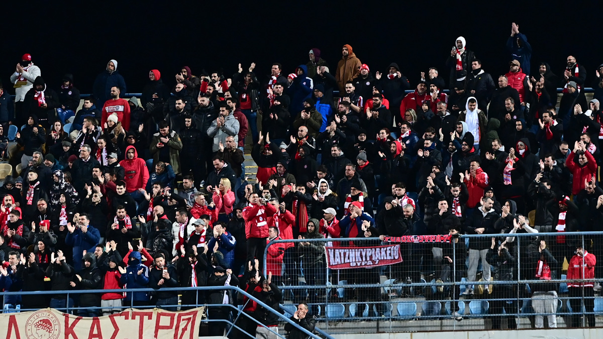 Ολυμπιακός: Αποθέωση για Μπαρτζώκα στην Τρίπολη