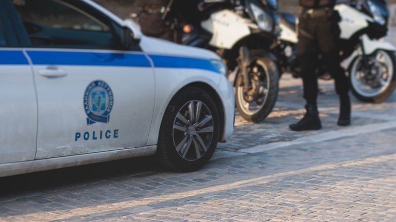 Ηράκλειο: Ομάδα ανηλίκων ξυλοκόπησε δύο άντρες σε προαύλιο εκκλησίας