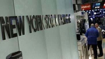 Μεικτά πρόσημα στη Wall Street