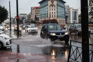 Ουρές χιλιομέτρων σε Κηφισό – Στο «κόκκινο» Αττική Οδός και Κηφισίας
