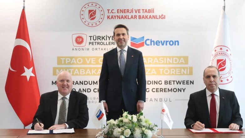 Bloomberg: Τουρκία και Chevron υπέγραψαν συμφωνία για έρευνες πετρελαίου και φυσικού αερίου