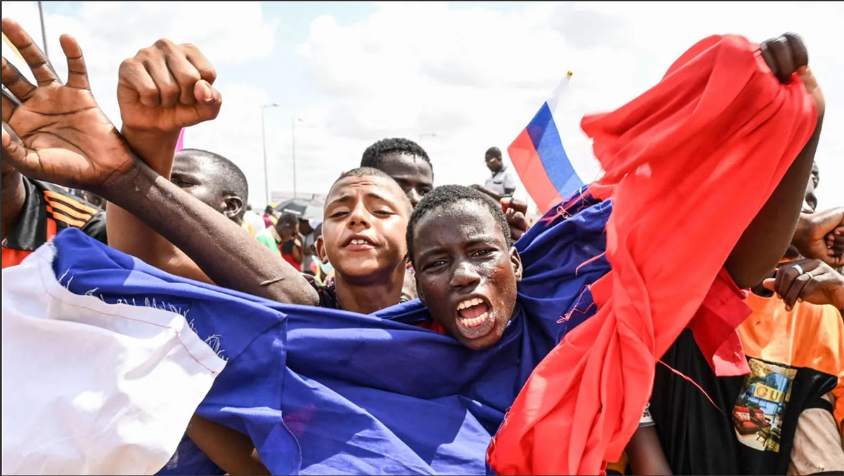 Τρεις χούντες της Δυτικής Αφρικής έχουν στραφεί στη Ρωσία