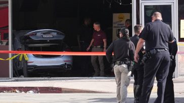 Λος Άντζελες: Αυτοκίνητο εισέβαλε σε σούπερ μάρκετ – Τρεις νεκροί και έξι τραυματίες