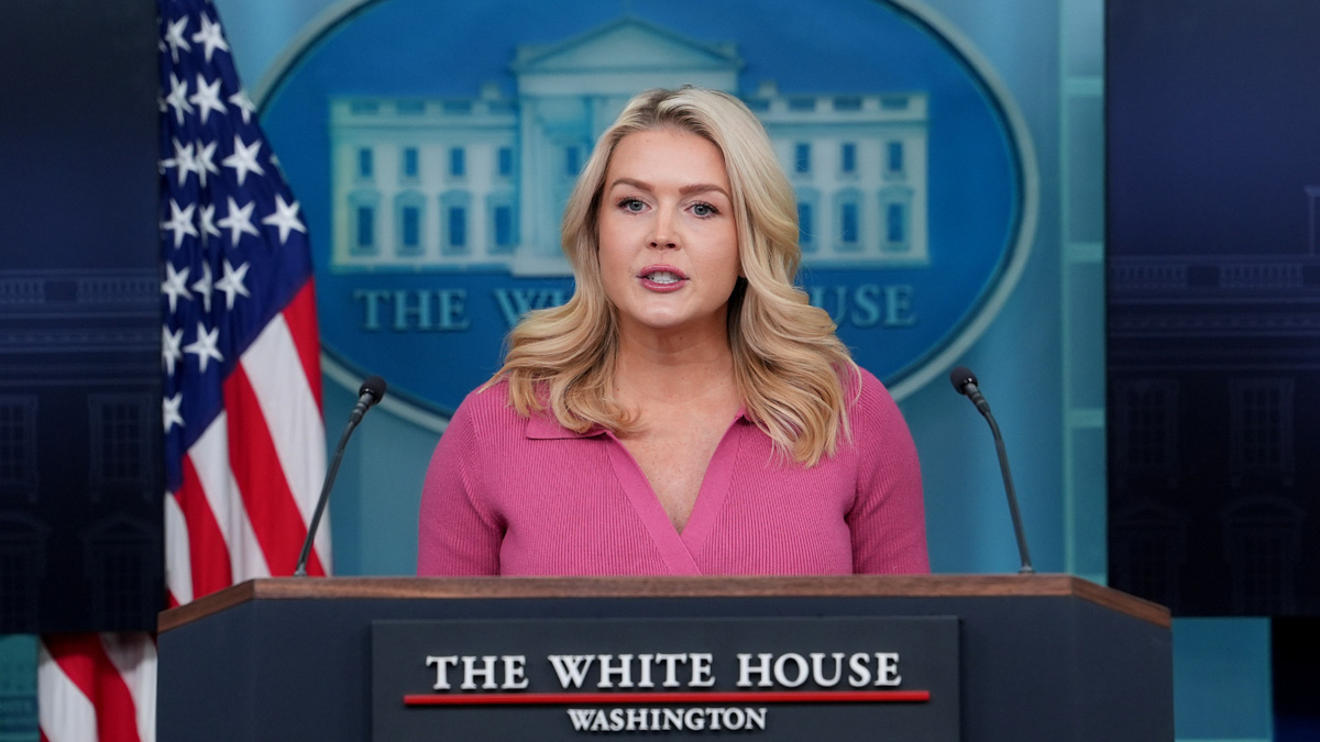 Ο Λευκός Οίκος υπενθυμίζει στην Τεχεράνη ότι ο Τραμπ έχει «πολλές επιλογές» στη διάθεσή του «πέρα από τη διπλωματία»