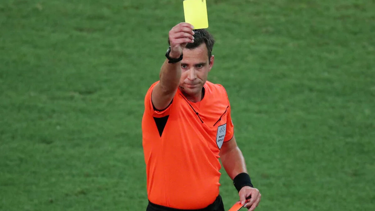 Ο Έρικ Λάμπρεχτς στο ντέρμπι «αιωνίων»