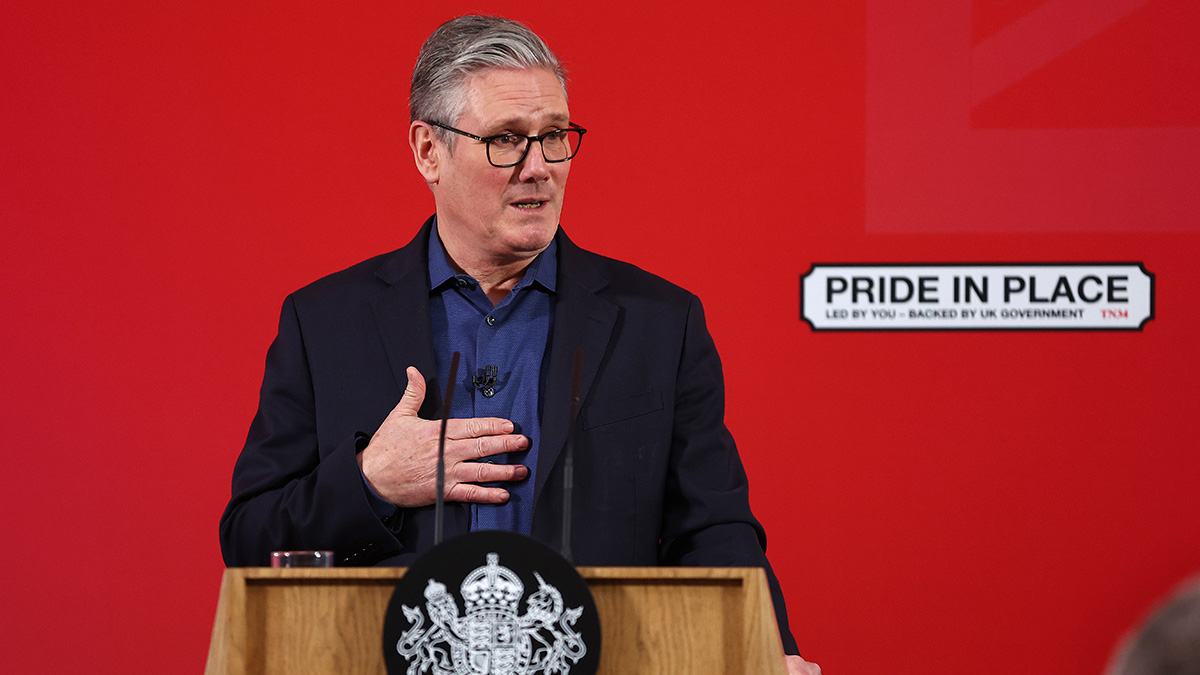 «Συγγνώμη» ζητάει ο Στάρμερ από τα θύματα του Έπστιν