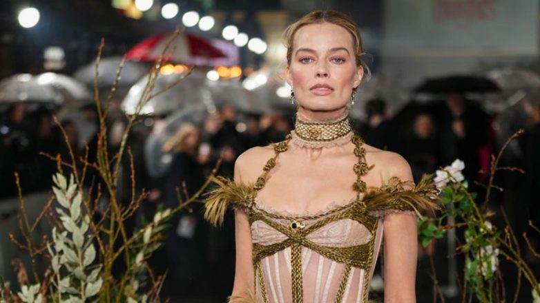Margot Robbie: Η εντυπωσιακή εμφάνιση στην πρεμιέρα της ταινίας «Wuthering Heights»