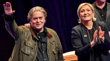 Πως ο πρώην σύμβουλος του Τραμπ Στιβ Μπάνον στήριξε την ακροδεξιά της Ευρώπης