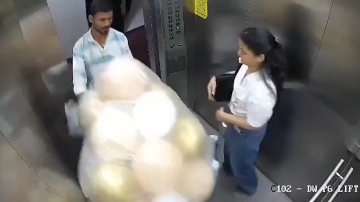 Ινδία: Μπαλόνια με αέριο εξερράγησαν σε ασανσέρ