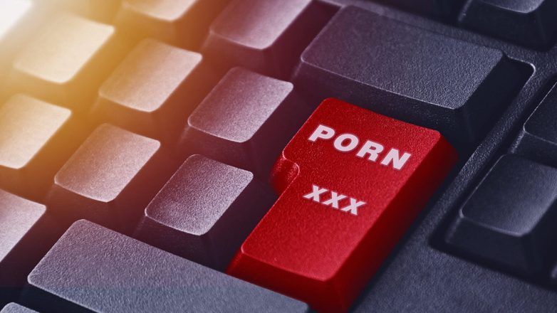 Βόλος: Μητέρα κατηγορείται για υπόθεση παιδικής πορνογραφίας με θύμα την ίδια της την κόρη