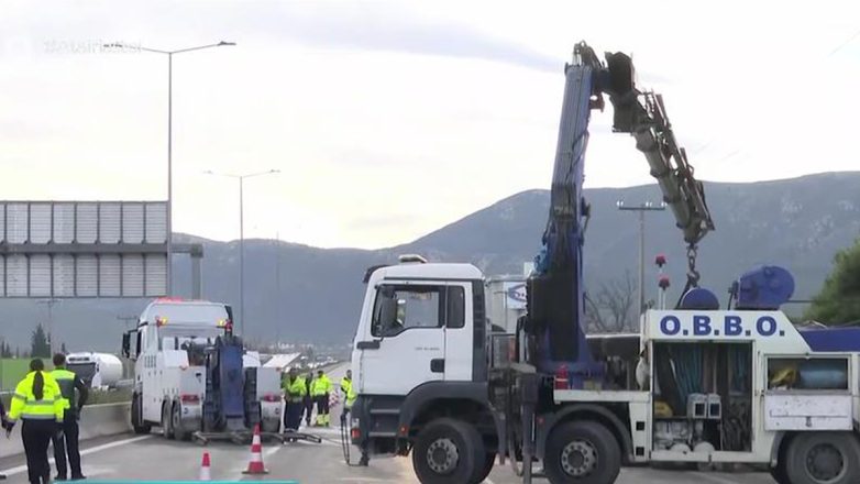 Άνοιξαν μετά από τρεις ώρες οι δύο λωρίδες της Εθνικής Οδού στον Αυλώνα