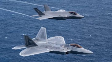 Έξι βρετανικά μαχητικά προσγειώθηκαν στην Κύπρο