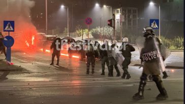 Θεσσαλονίκη: 230 προσαγωγές για τα επεισόδια έξω από το ΑΠΘ