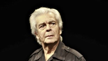 Ο Δήμος Αλίμου τιμά τον Γιάννη Μόρτζο στη Θεατρική Σκηνή «Κάρολος Κουν»