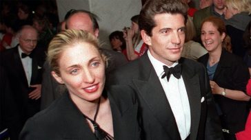 Ράιαν Μέρφι: Το «Love Story» των Τζον Φ. Κένεντι Τζούνιορ και Καρολίν Μπεσέτ ζωντανεύει στο κόκκινο χαλί