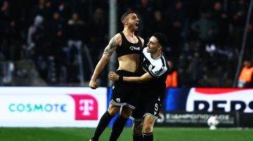 Στον τελικό οι εκατόχρονοι