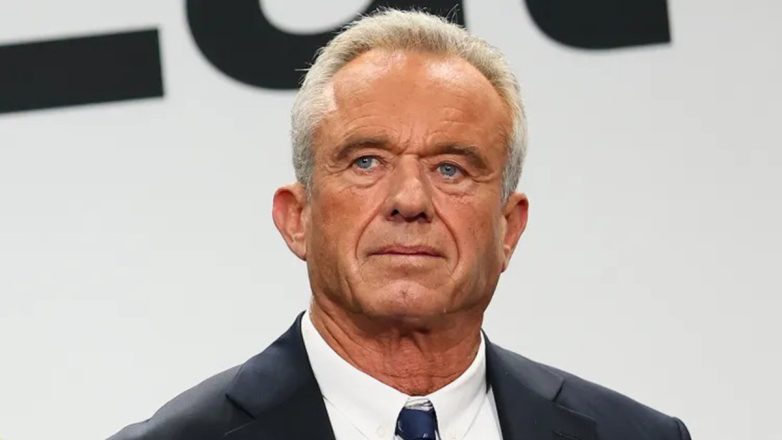 Ρόμπερτ Κένεντι Jr.: «Έκανα χρήση κοκαΐνης πάνω σε καπάκια λεκάνης» Ρόμπερτ Κένεντι Jr.: «Έκανα χρήση κοκαΐνης πάνω σε καπάκια λεκάνης»