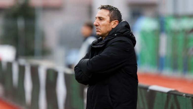 Παπαδόπουλος: «Όταν παίζεις με δέκα παίκτες…»