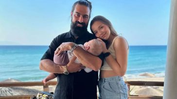 Ο Μιχάλης Σεΐτης βάφτισε τη κόρη του – Η φωτογραφία με τη σύζυγό του