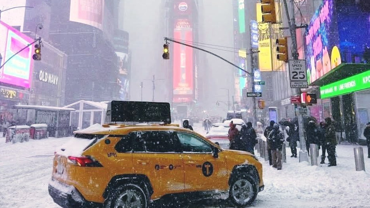 Live εικόνα από την επέλαση του χιονιά στις ΗΠΑ