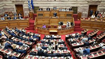 Βουλή: Αντιπολιτευτικά πυρά, μετά την απόφαση του δικαστηρίου για τις υποκλοπές