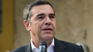 Τσίπρας: «Να δεσμευτεί η Ελληνική Κυβέρνηση ότι δε θα εμπλακεί στον πόλεμο»