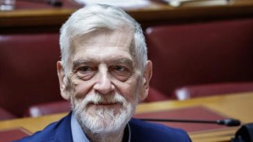 Λοβέρδος: Περίπου 1.500 άτομα έχουν αιτηθεί να επιστρέψουν στην Ελλάδα από τα ΗΑΕ