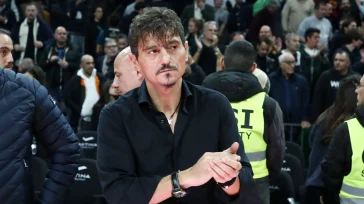 «Βουνά θα ανεβαίνουμε, στο λαιμό θα τους πατάμε»