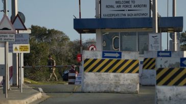 Ήχησαν σειρήνες στο Ακρωτήρι της Κύπρου