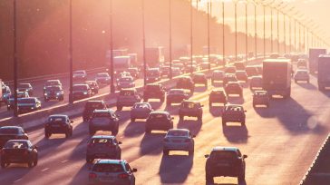 Στοιχεία ΣΟΚ για τους Έλληνες οδηγούς: Χάνουν 9 μέρες και 4 ώρες το χρόνο, για το πηγαινέλα στην δουλειά