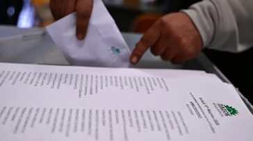 Μέχρι τις 20:00 παρατείνεται η ψηφοφορία εκλογής συνέδρων στο ΠΑΣΟΚ