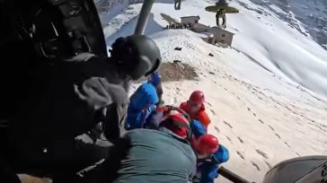 Η δραματική διάσωση ορειβάτη στην Τύμφη από ελικόπτερο της Πολεμικής Αεροπορίας