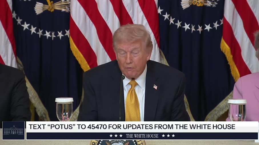 Τραμπ: «Το ιρανικό καθεστώς έχει καταστραφεί»